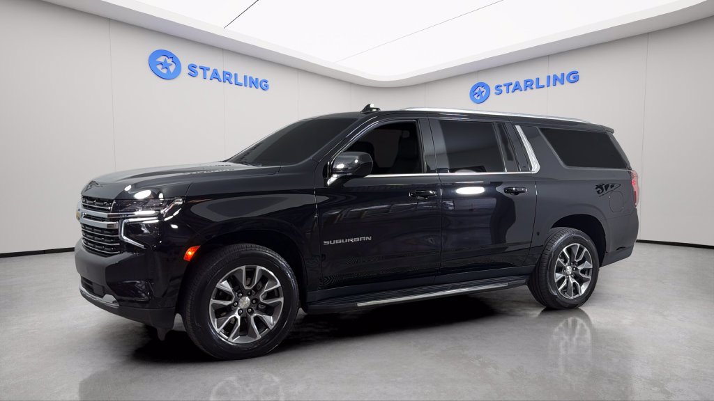 Used 2024 Chevrolet Suburban LT AWD/4WD image 2