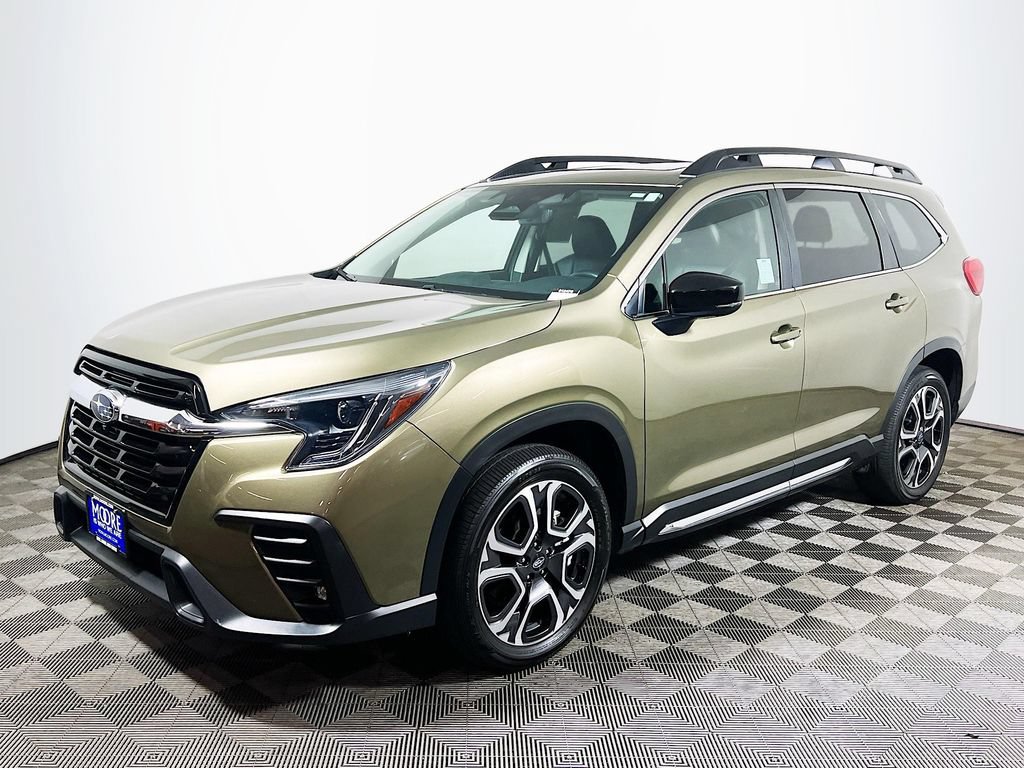 Used 2024 Subaru Ascent Limited w/ Technology Package AWD/4WD image 3