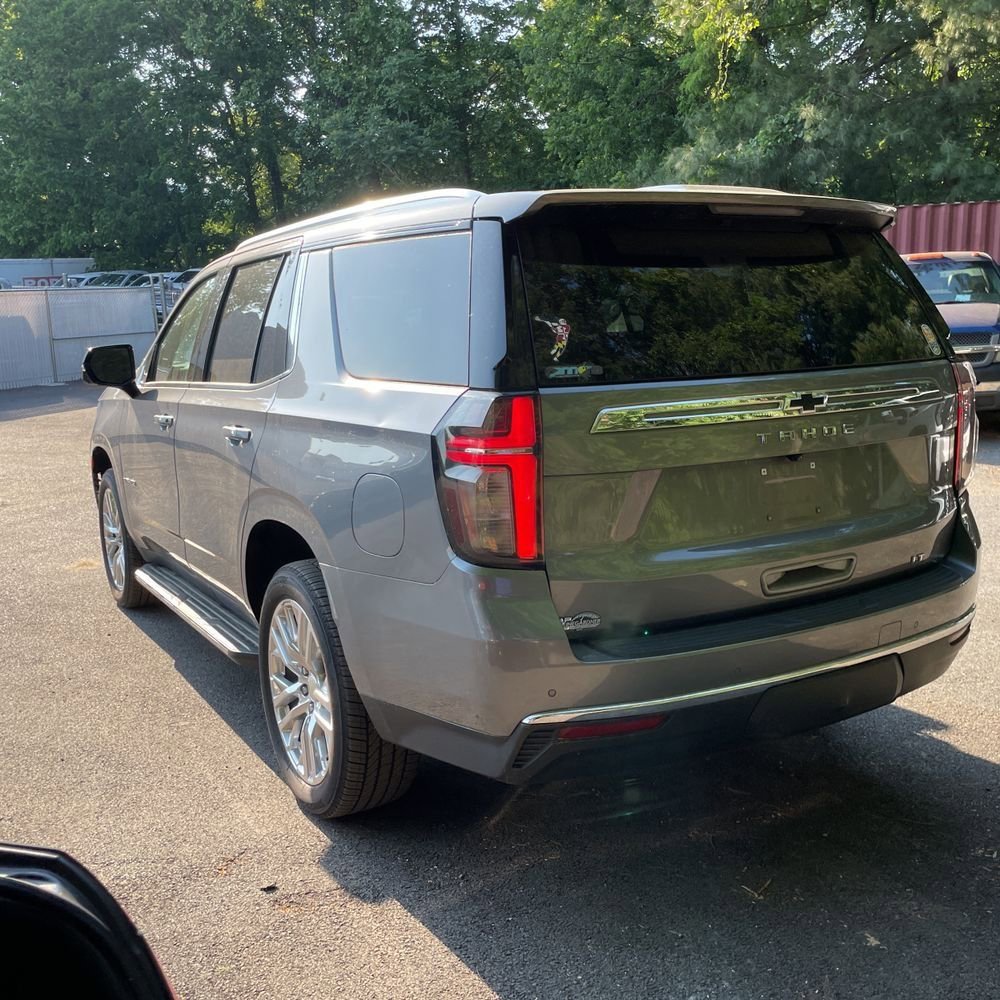 Used 2021 Chevrolet Tahoe LT w/ LT Signature Package AWD/4WD image 4