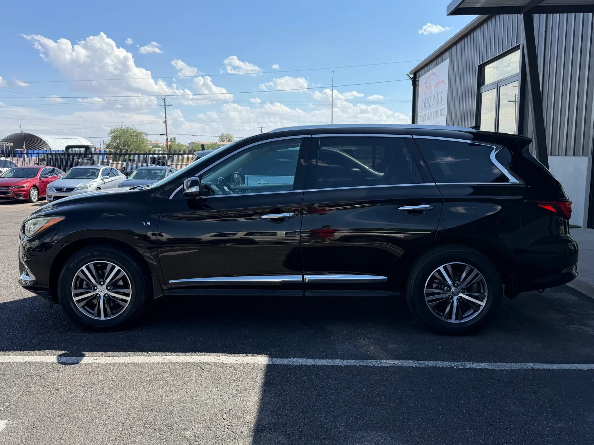 Used 2017 INFINITI QX60 FWD w/ Premium Plus Package image 3