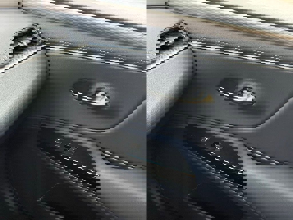 Certified 2024 Lexus ES 300h F Sport image 38