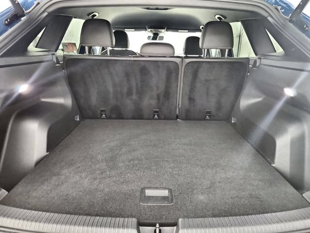 Used 2026 Volkswagen Atlas Cross Sport SE FWD image 32