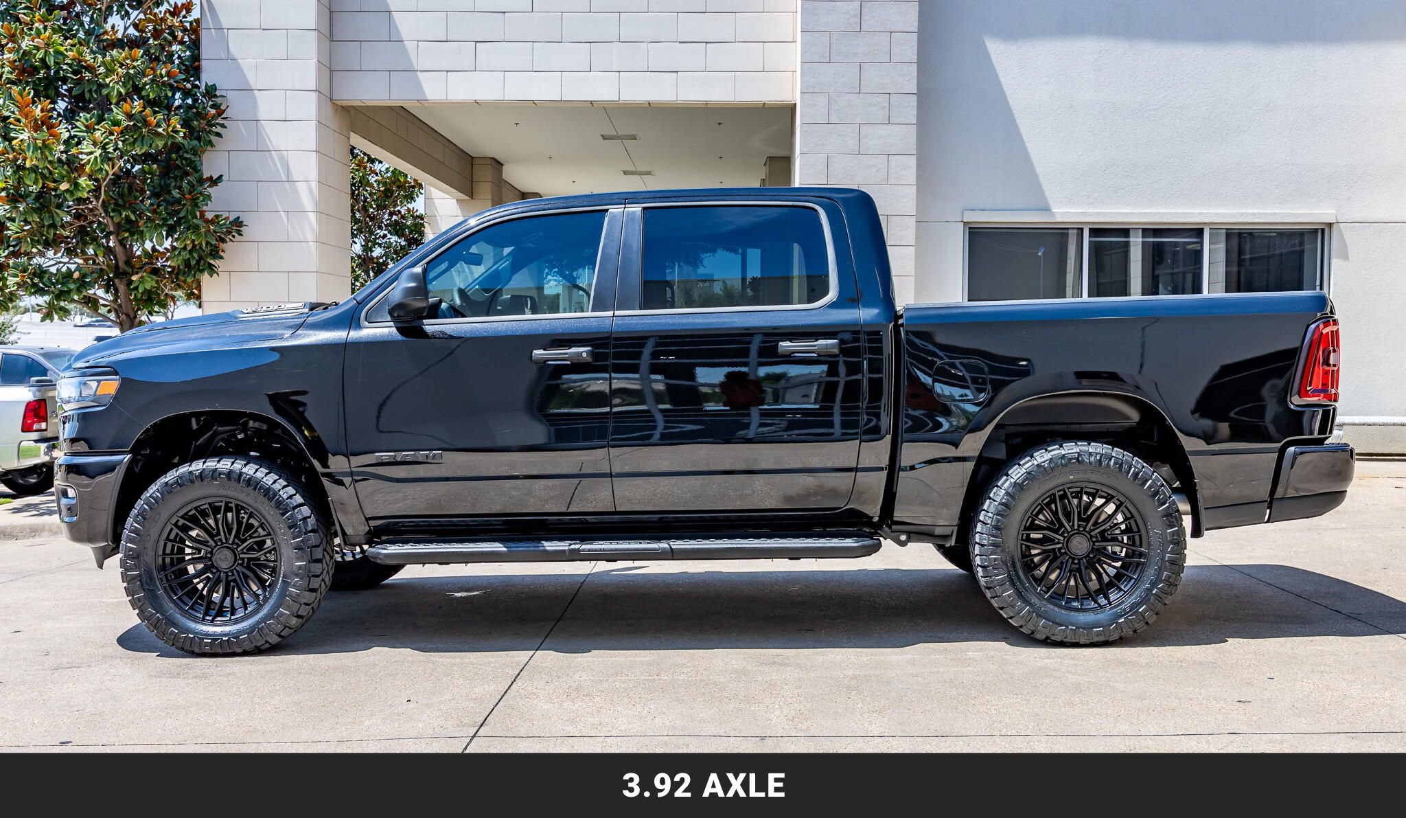 Used 2026 RAM 1500 Express AWD/4WD image 6