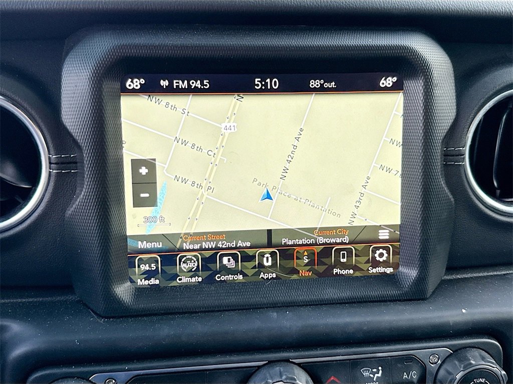 Used 2022 Jeep Wrangler Unlimited Sahara w/ Safety Group image 14