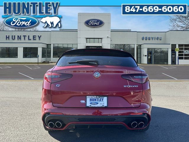 Used 2022 Alfa Romeo Stelvio Quadrifoglio w/ Active Assist Plus Package image 5