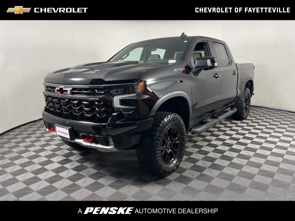 Used 2024 Chevrolet Silverado 1500 ZR2 w/ Technology Package AWD/4WD image 1