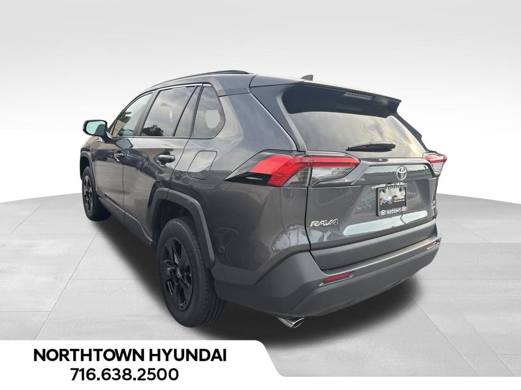 Used 2025 Toyota RAV4 XLE AWD/4WD image 7