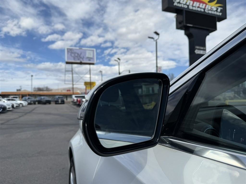 Used 2019 Mercedes-Benz E 300 4MATIC image 15