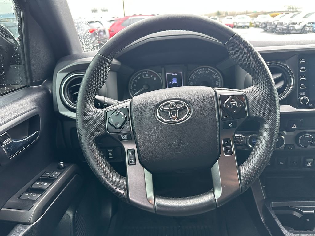 Used 2021 Toyota Tacoma TRD Off-Road w/ Technology Package image 18