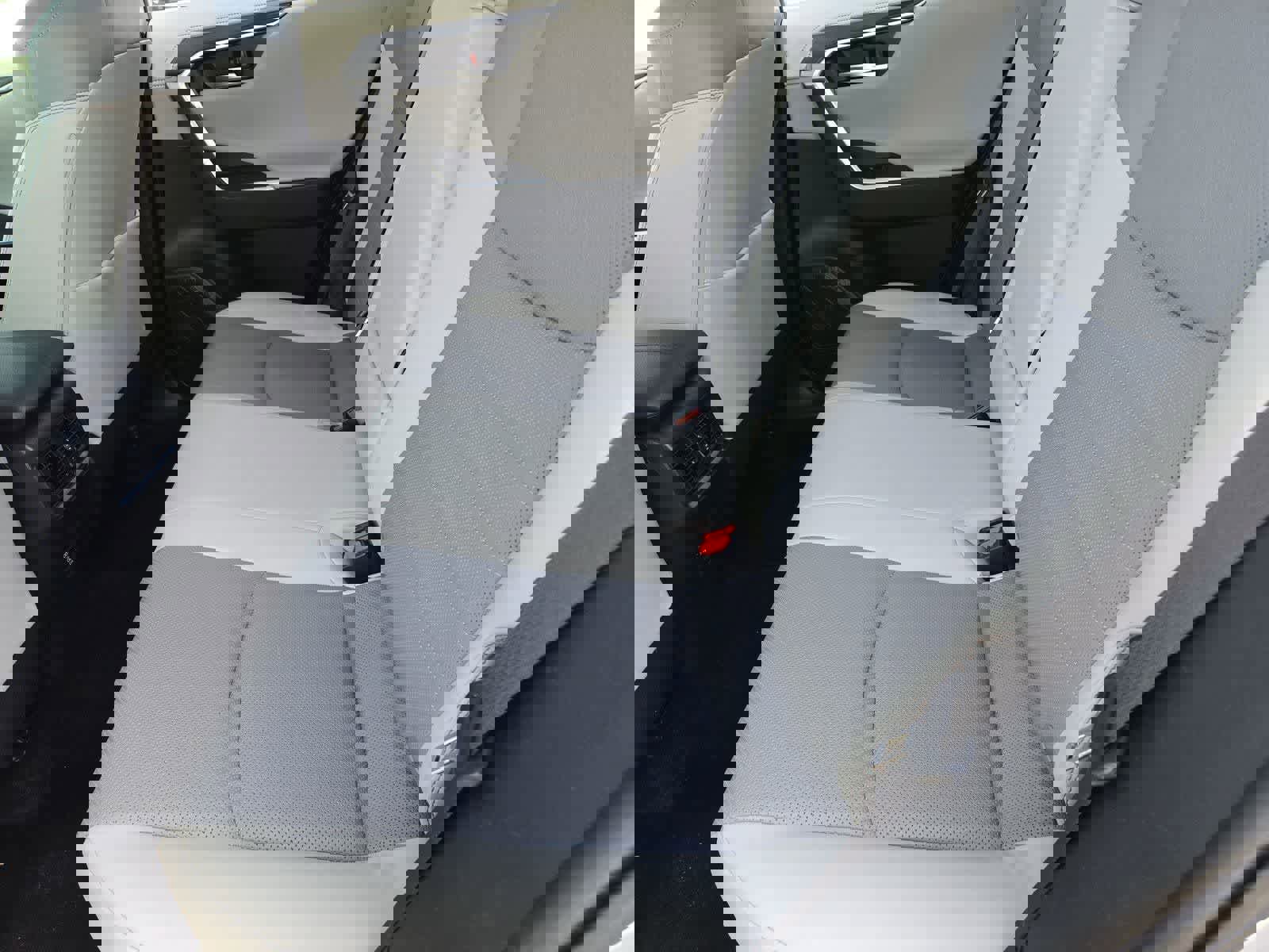 Used 2019 Toyota RAV4 Limited w/ Cold Weather Package image 19