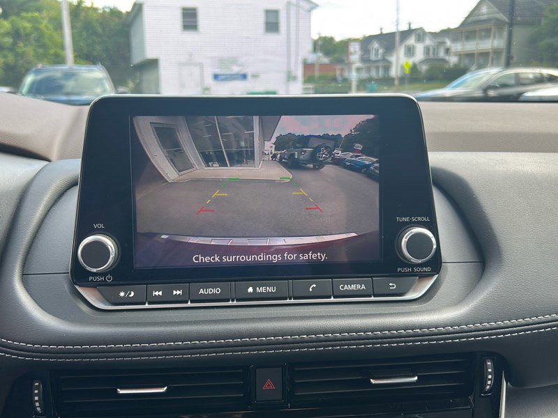 Used 2023 Nissan Rogue SV image 22