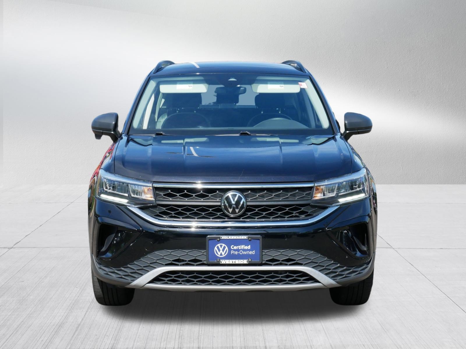 Certified 2024 Volkswagen Taos S AWD/4WD image 2