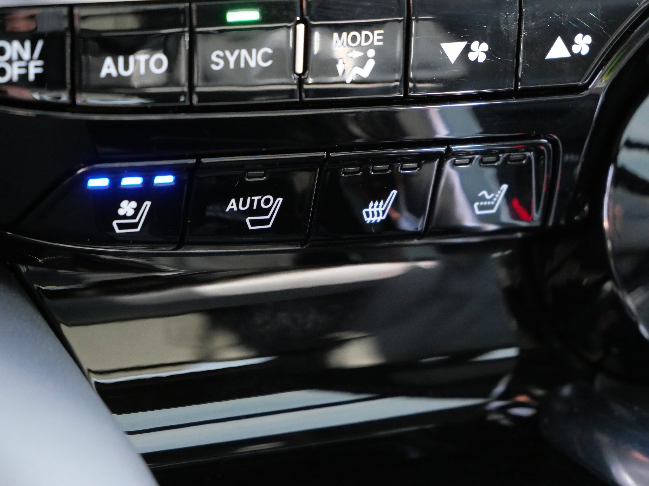 Certified 2026 Acura MDX A-Spec AWD/4WD image 31