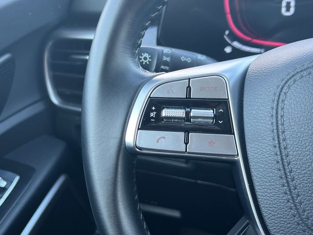 Used 2025 Kia Telluride S image 25