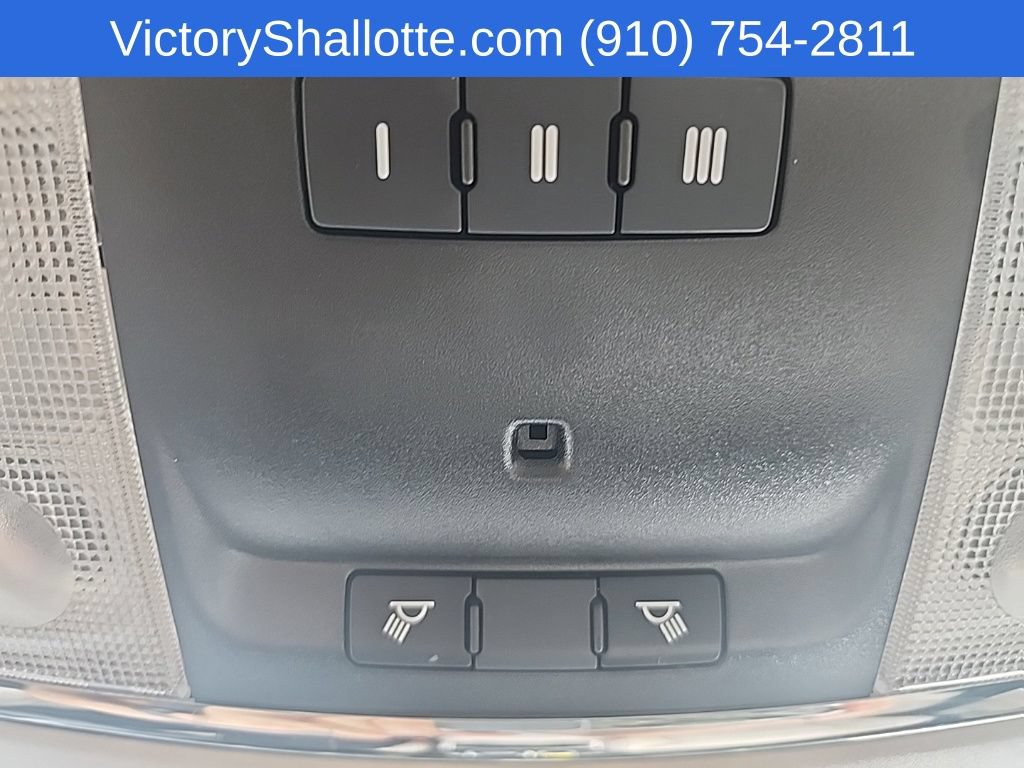 Used 2021 Chrysler 300 Touring L RWD image 37