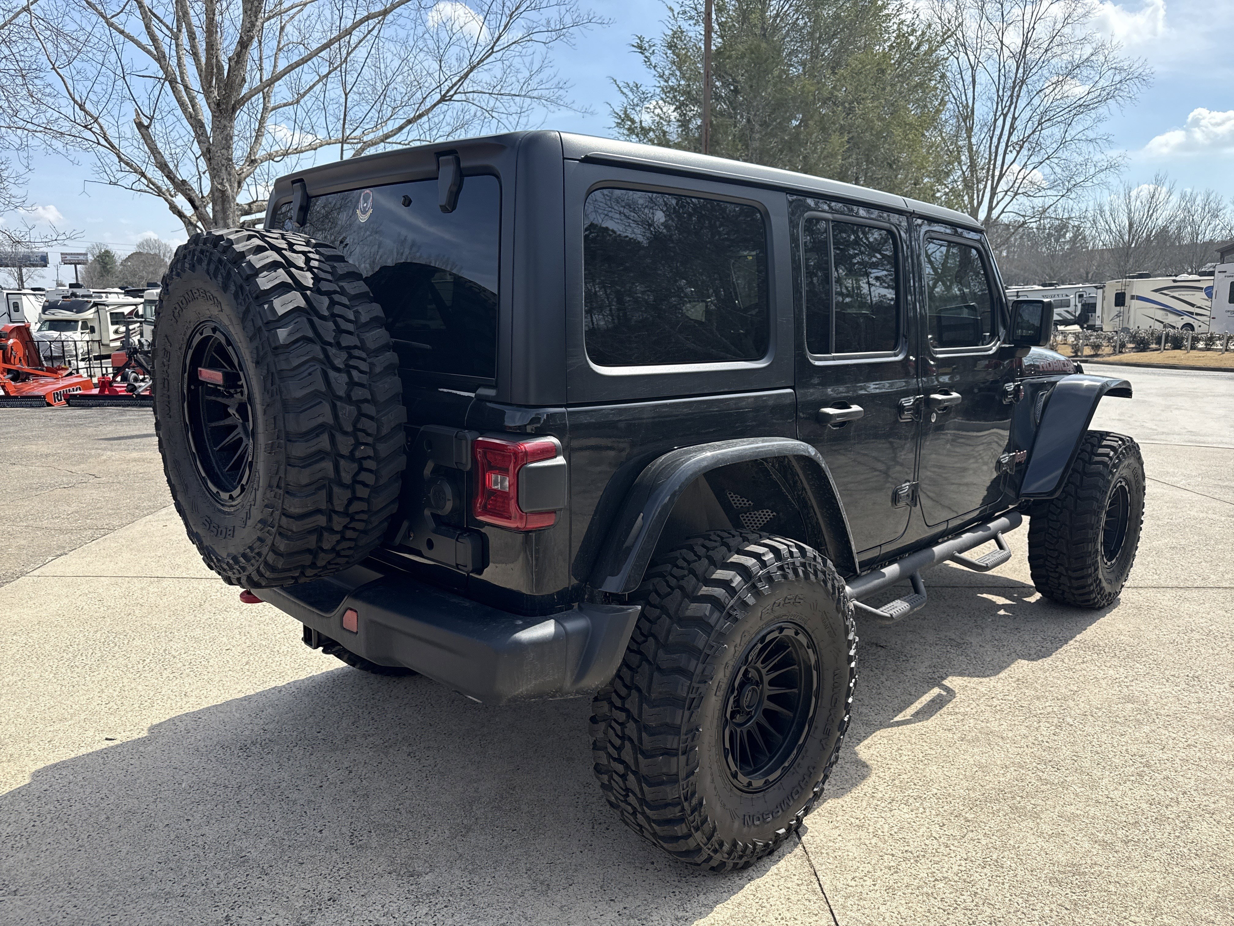 New 2025 Jeep Wrangler Unlimited Rubicon w/ Steel Bumper Group AWD/4WD image 8