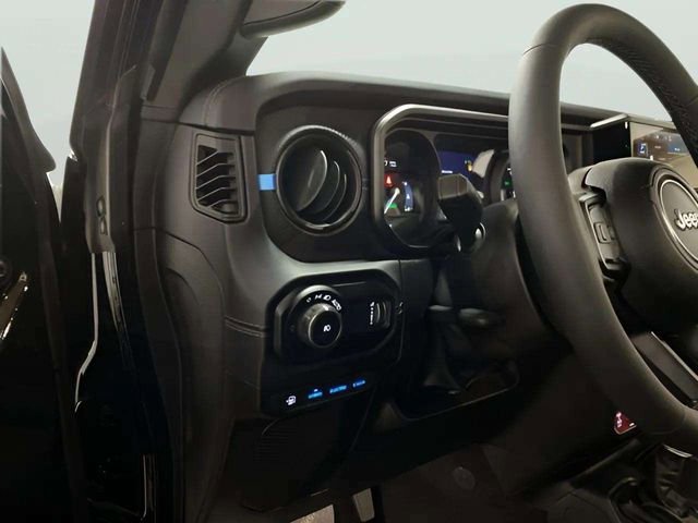 Used 2025 Jeep Wrangler Unlimited Rubicon 4xe w/ Convenience Group image 16