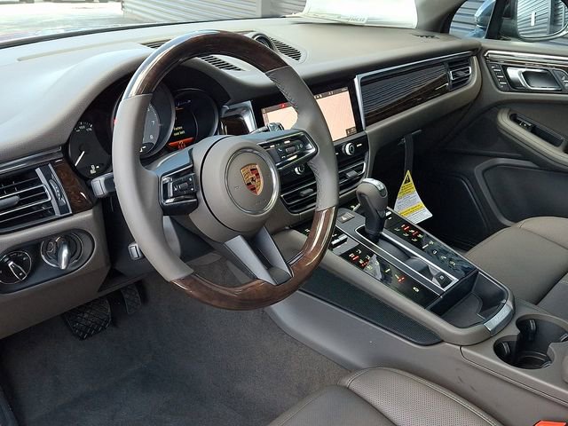 New 2026 Porsche Macan S image 4