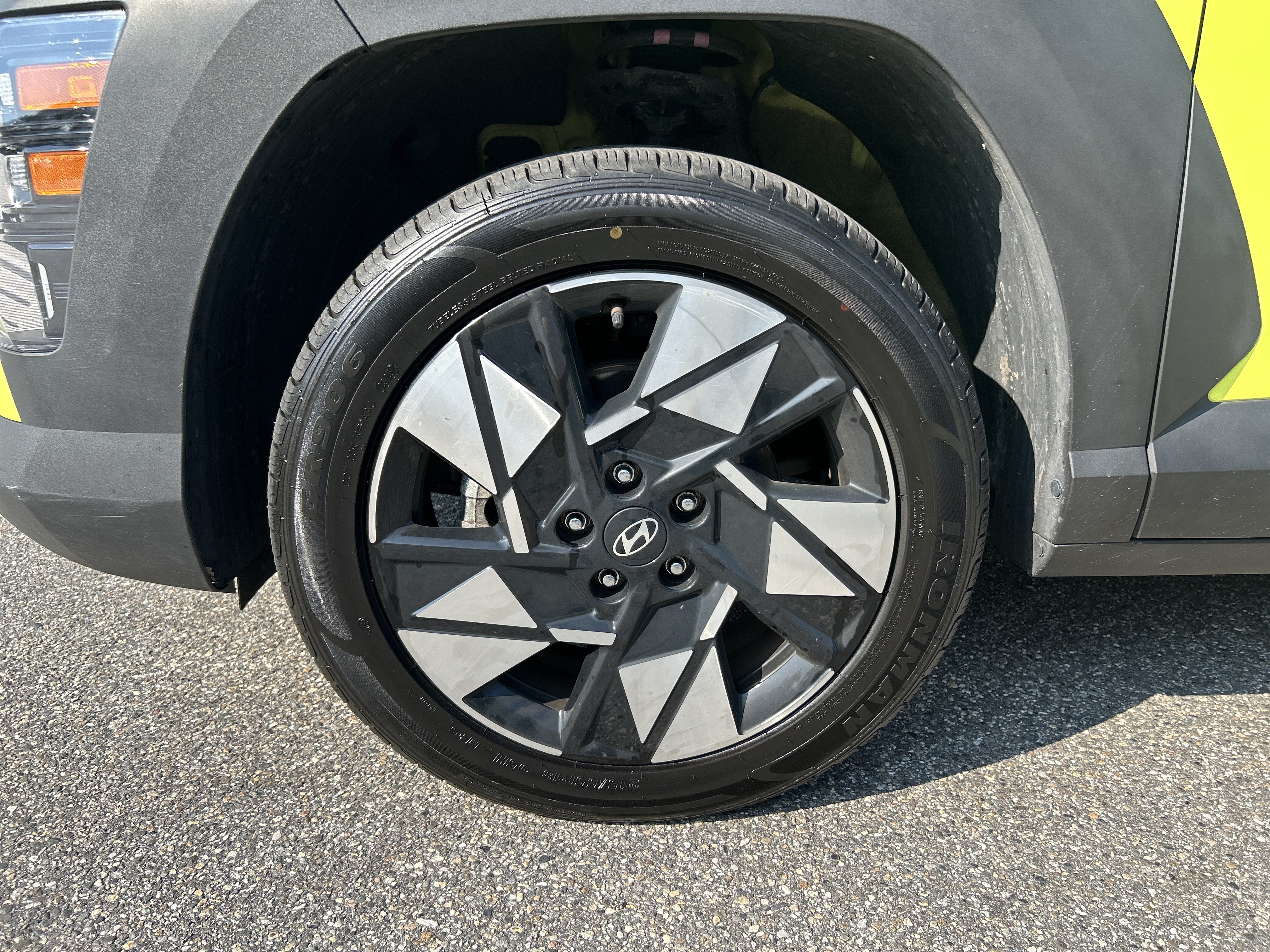 Certified 2025 Hyundai Kona SEL AWD/4WD image 12