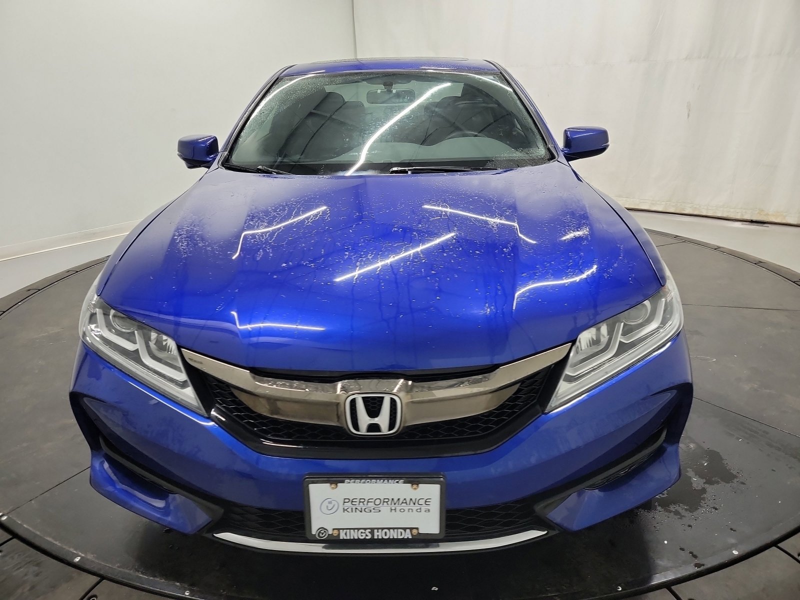 Used 2017 Honda Accord EX image 2