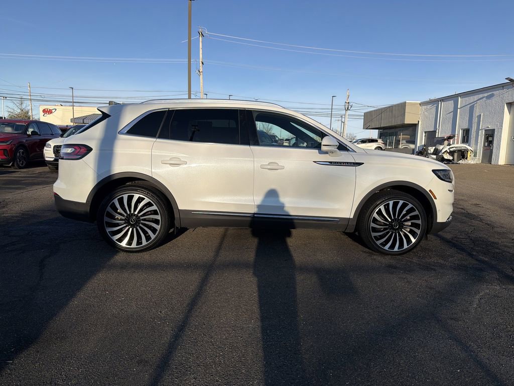 Certified 2022 Lincoln Nautilus Black Label image 6