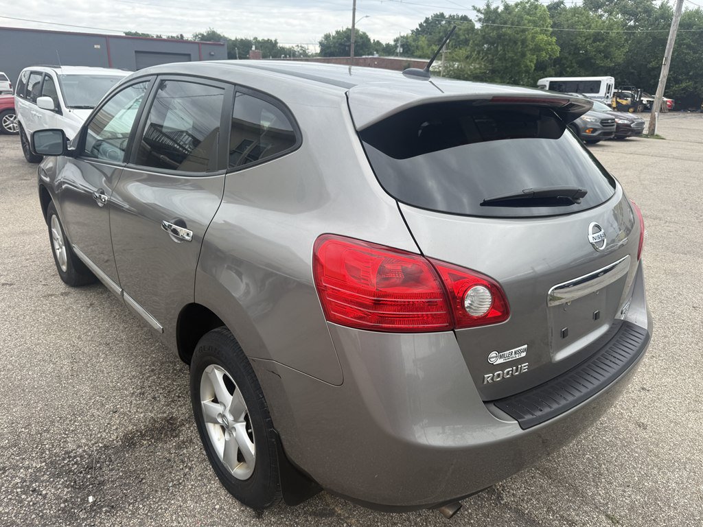 Used 2012 Nissan Rogue S w/ Special Edition Pkg AWD/4WD image 4