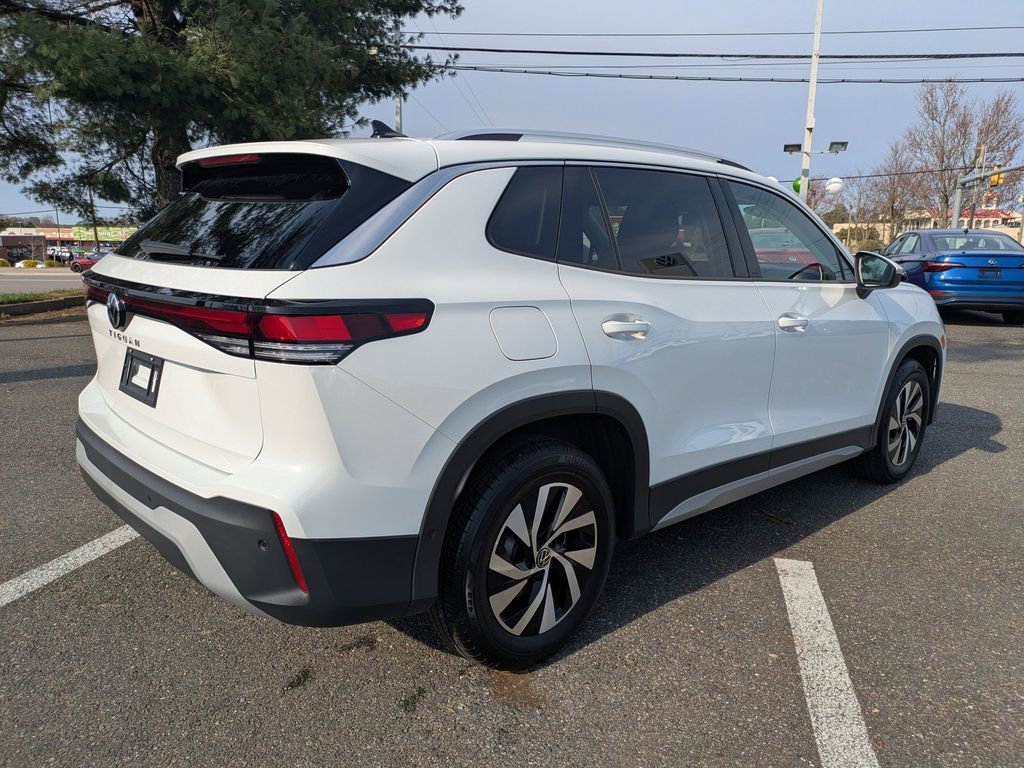 Certified 2025 Volkswagen Tiguan S image 4