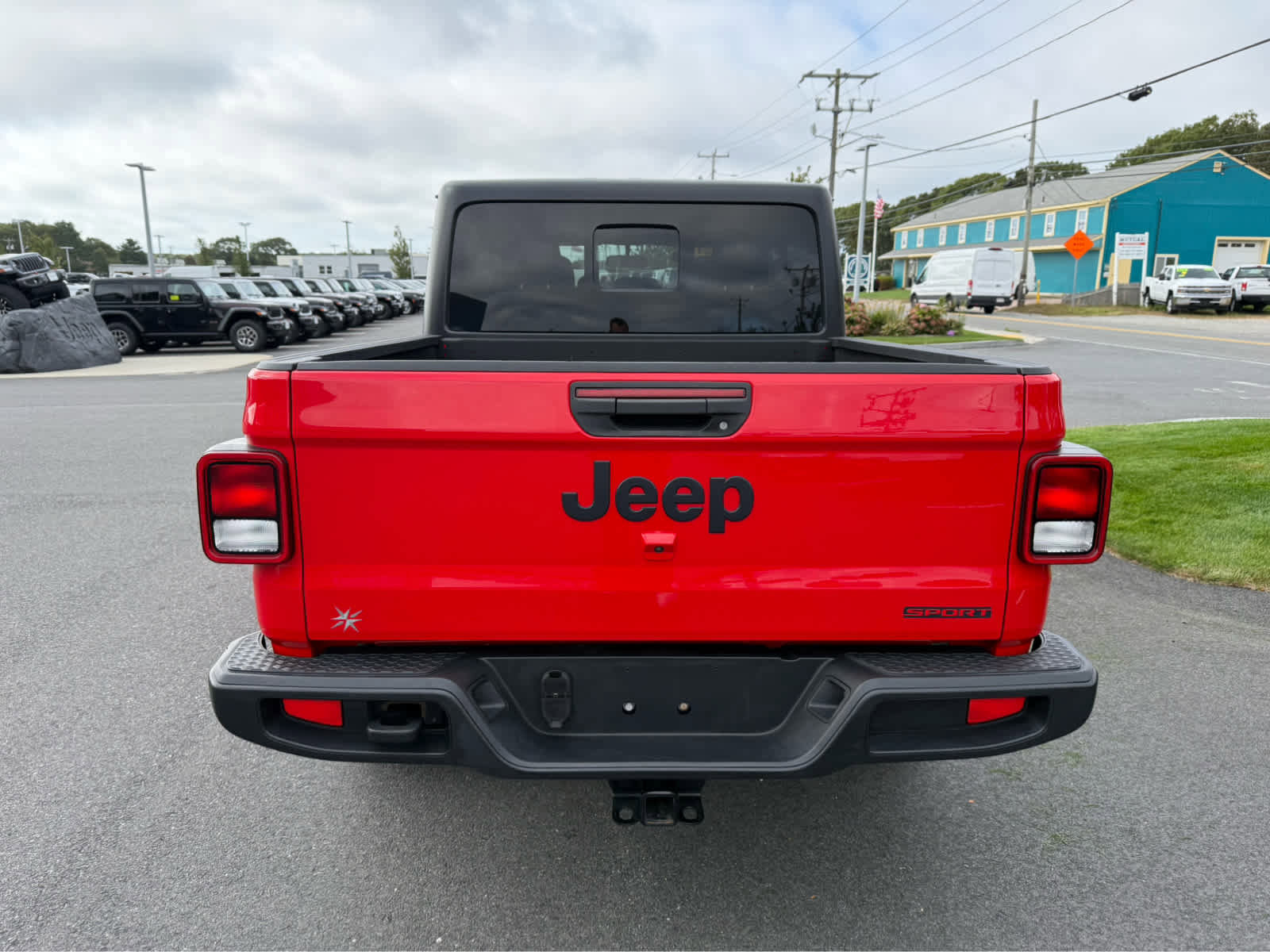 Used 2021 Jeep Gladiator Sport image 7