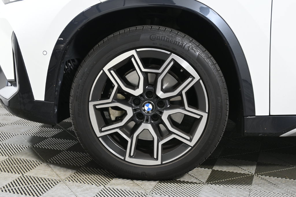 Used 2025 BMW X1 xDrive28i w/ Convenience Package AWD/4WD image 12