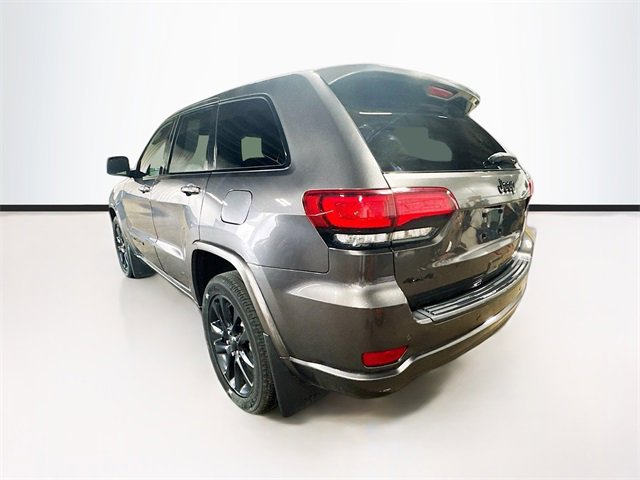 Used 2020 Jeep Grand Cherokee Altitude image 5