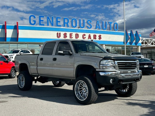 Used 2006 GMC Sierra 2500 W/T w/ Skid Plate Package