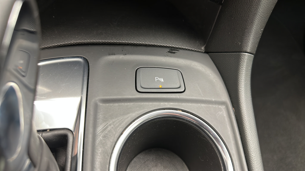 Used 2023 Chevrolet Equinox LT FWD image 19