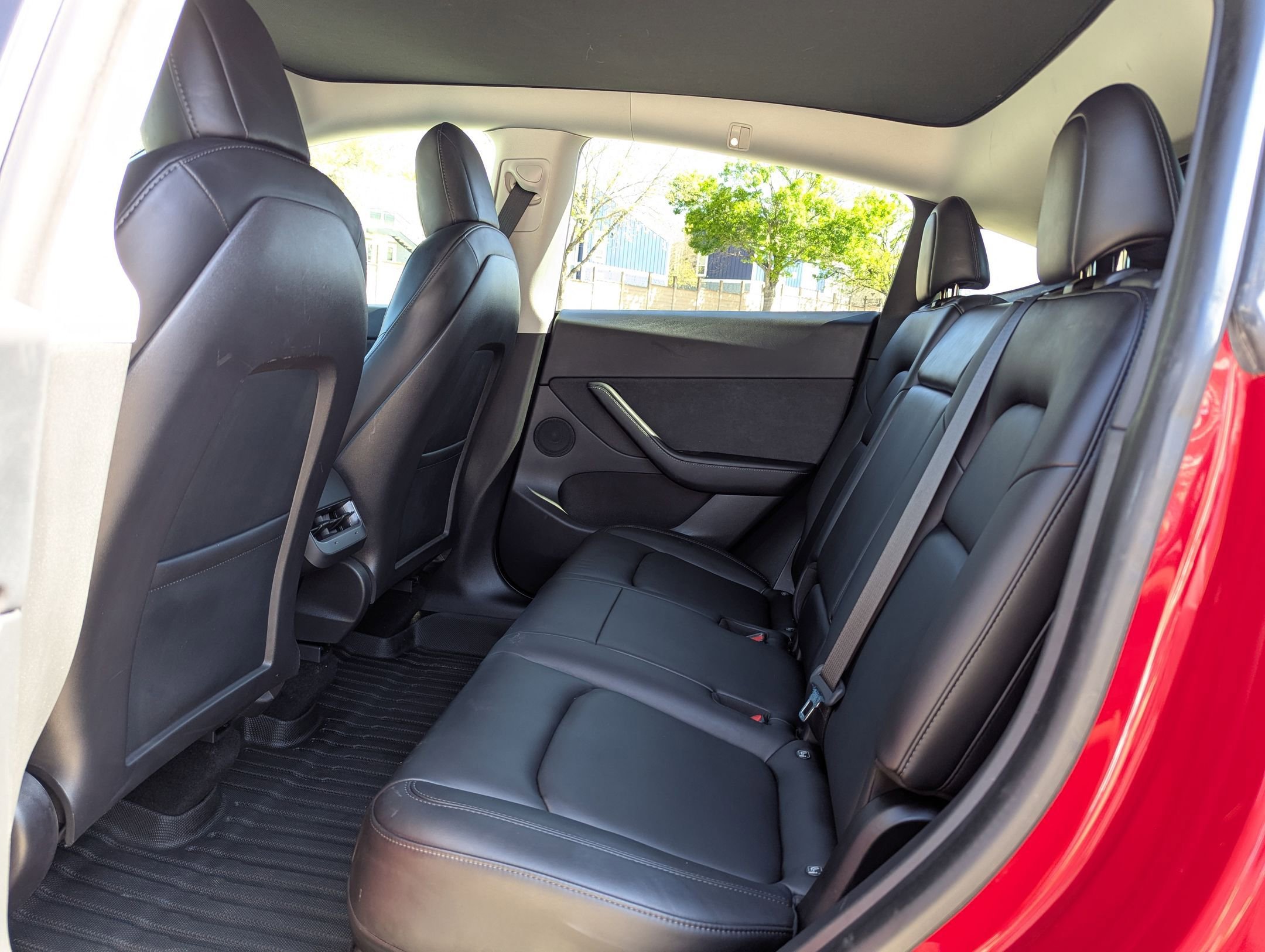 Used 2021 Tesla Model Y Long Range image 14
