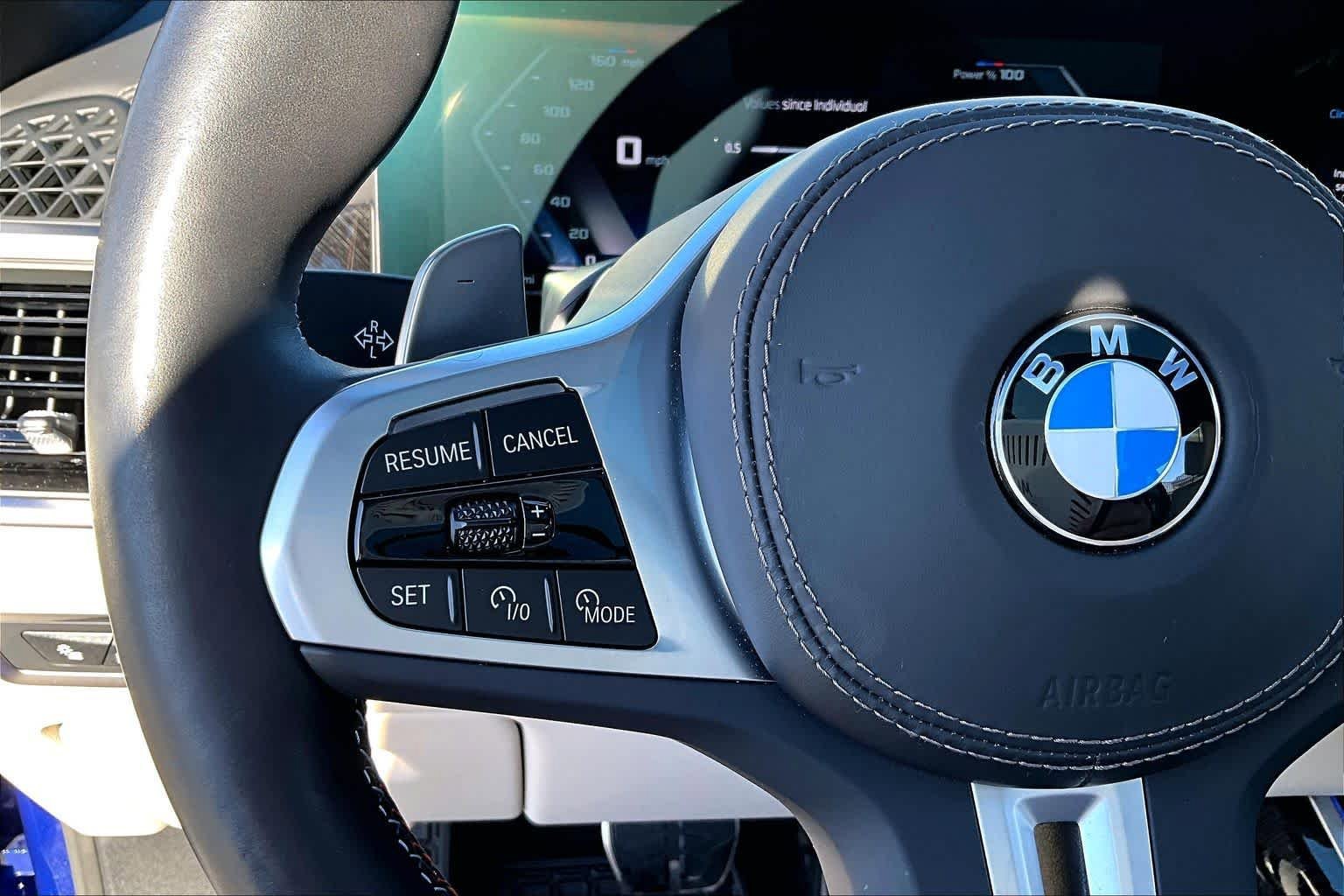 Used 2026 BMW X7 M60i image 24