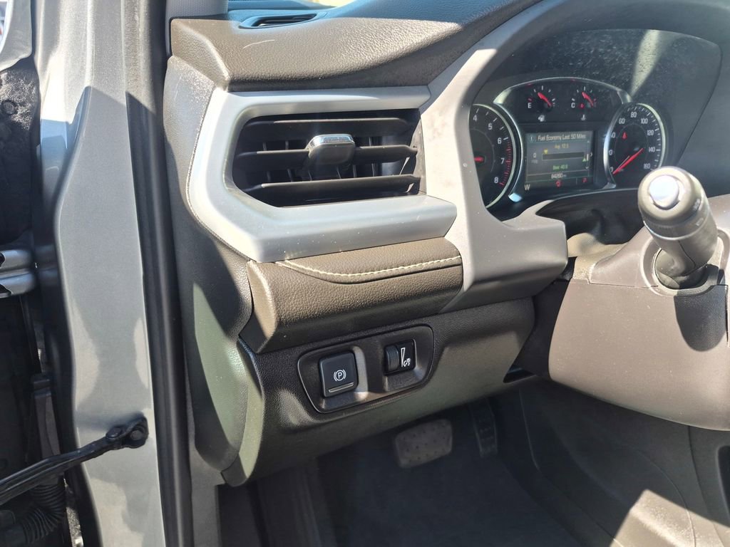 Used 2023 GMC Acadia SLE w/ Driver Convenience Package image 14