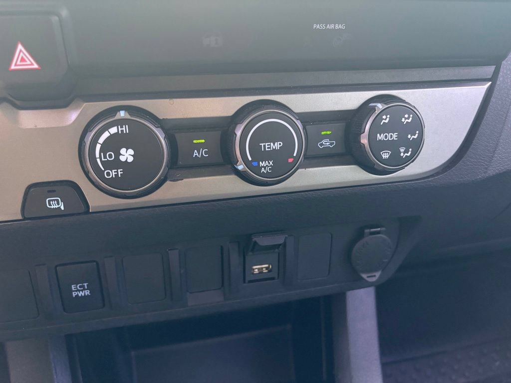 Used 2020 Toyota Tacoma SR w/ SR Convenience Package RWD image 18