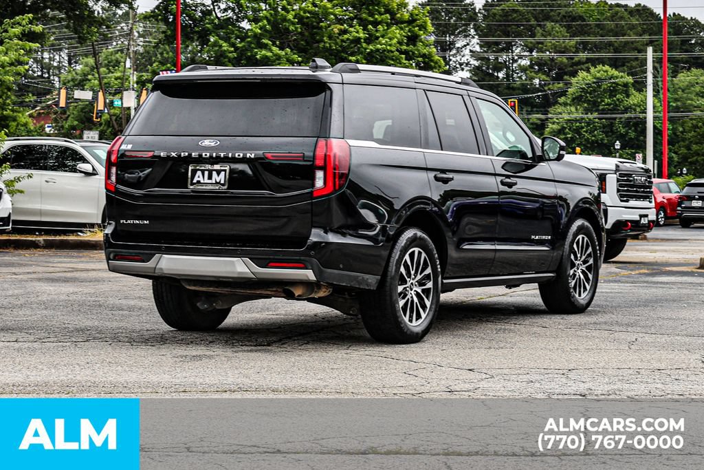 Used 2025 Ford Expedition Platinum AWD/4WD image 5