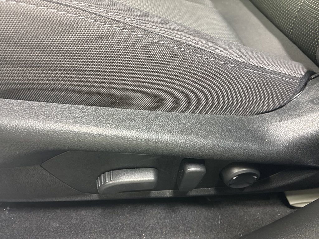 Used 2024 Subaru Crosstrek 2.0i Premium image 10