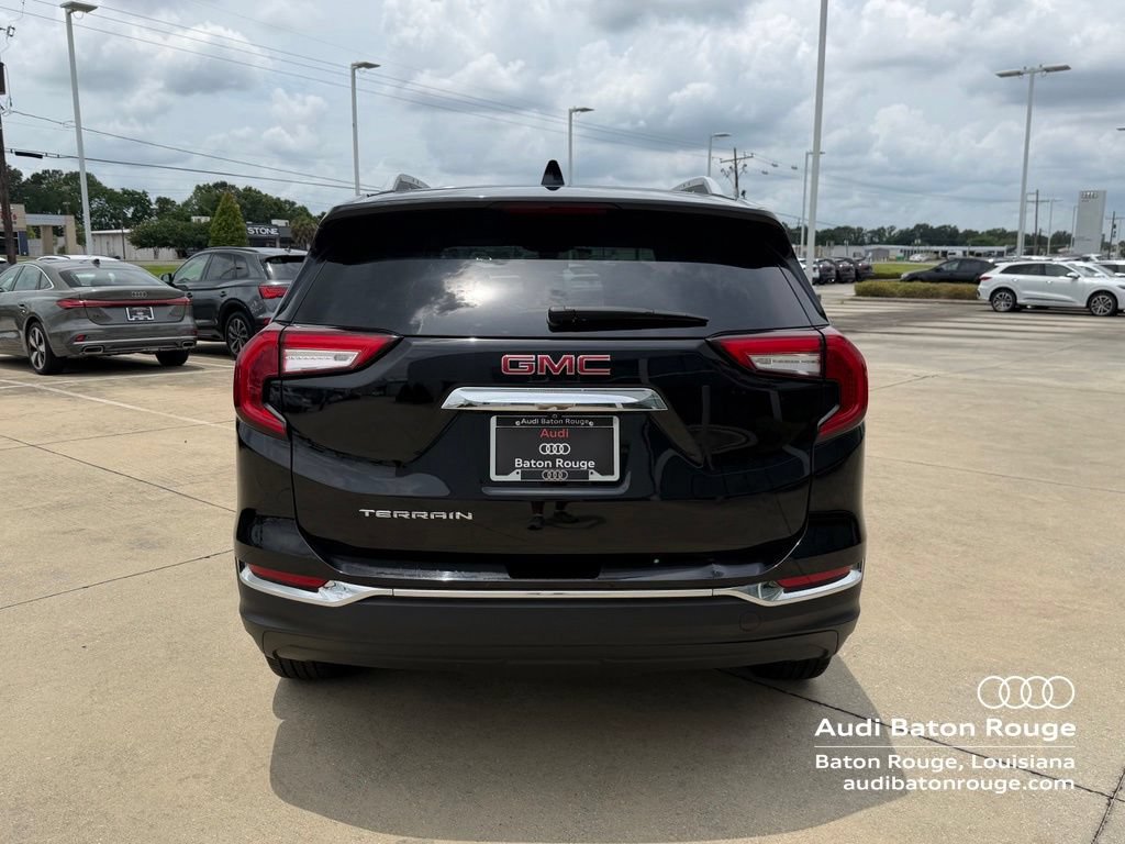 Used 2024 GMC Terrain SLT FWD image 6