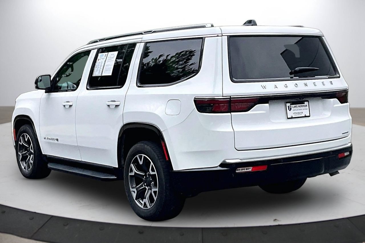 Certified 2024 Jeep Wagoneer Series III AWD/4WD image 6