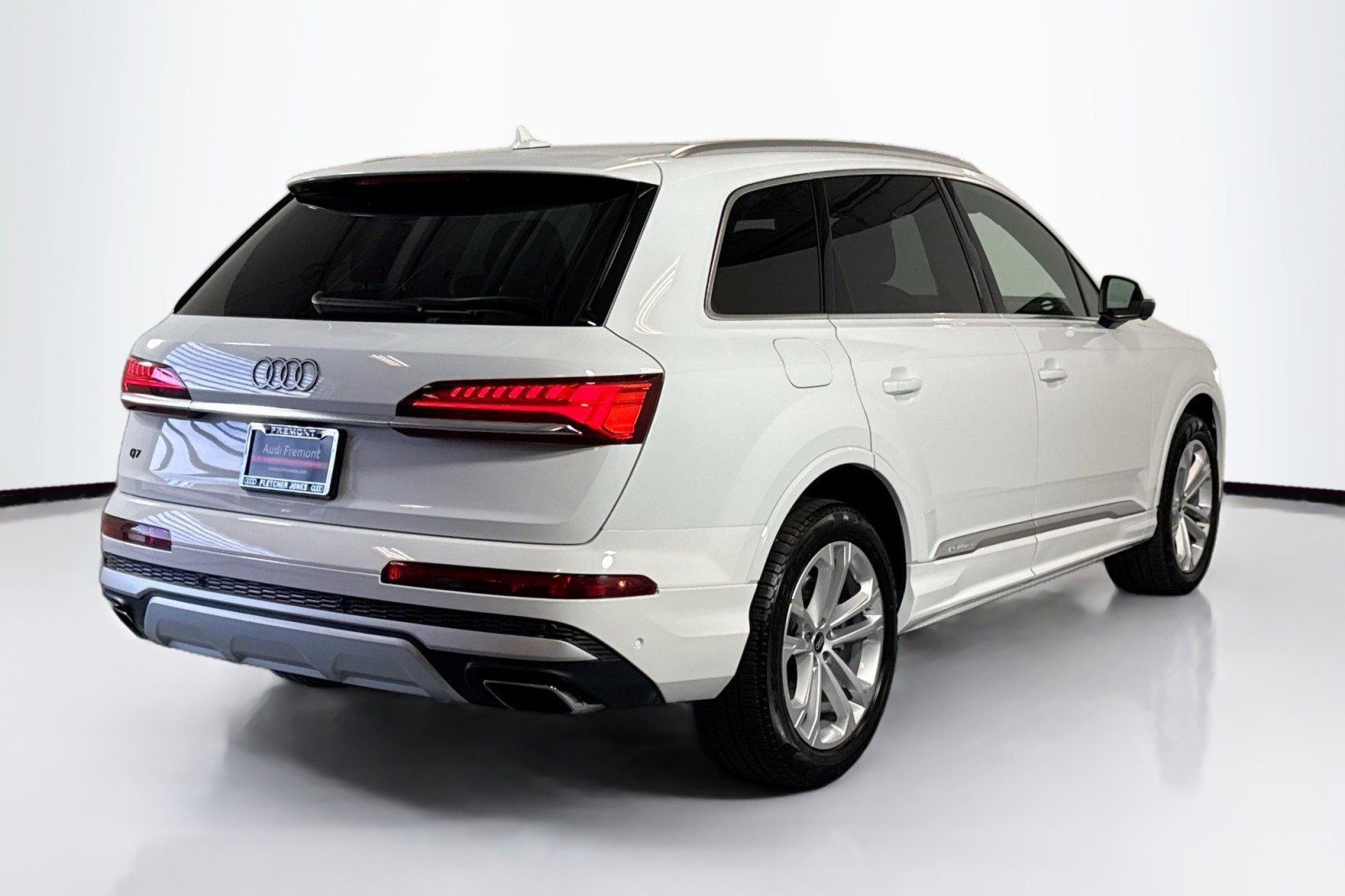 Used 2025 Audi Q7 Premium Plus image 5