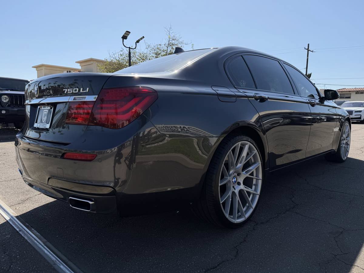 Used 2015 BMW 750Li RWD image 8