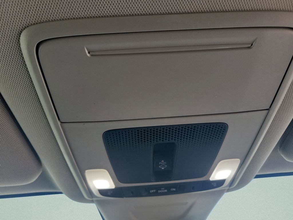 Used 2025 Honda CR-V EX image 17