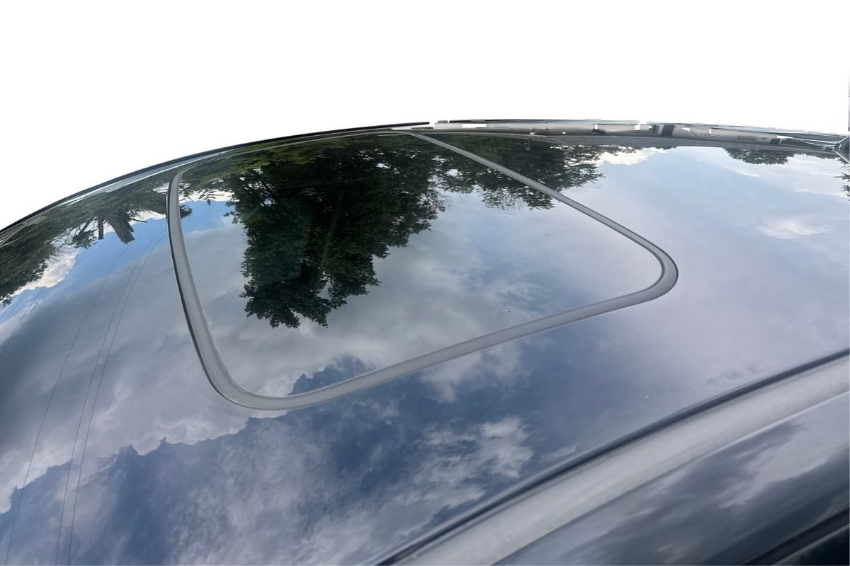 Used 2017 Honda HR-V EX image 11