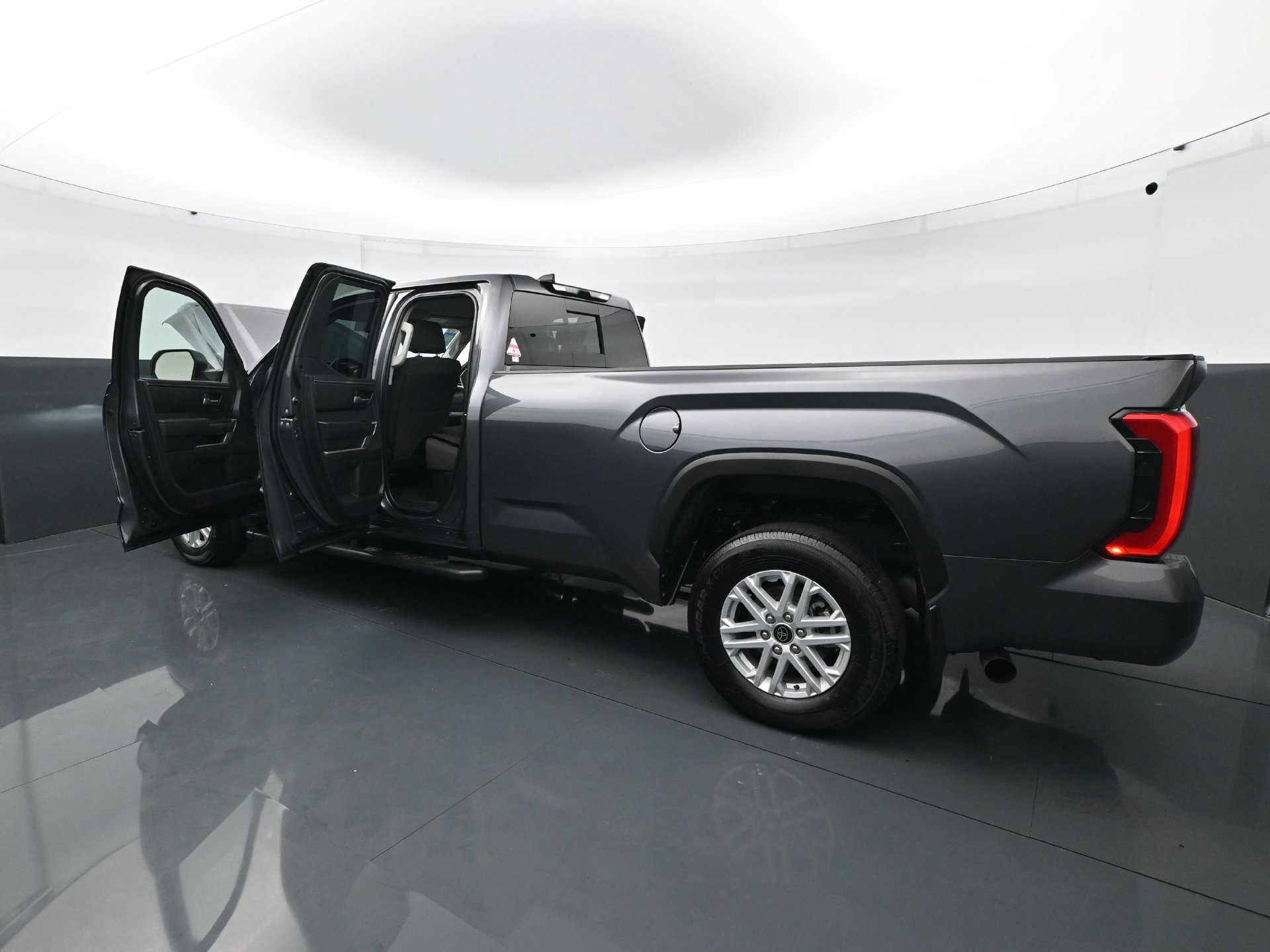 Used 2023 Toyota Tundra SR5 AWD/4WD image 29