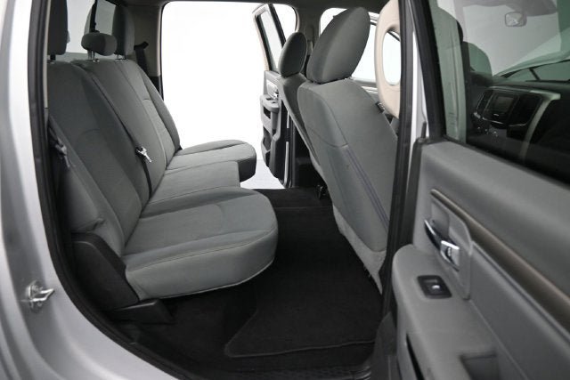 Used 2019 RAM 1500 Classic SLT AWD/4WD image 15