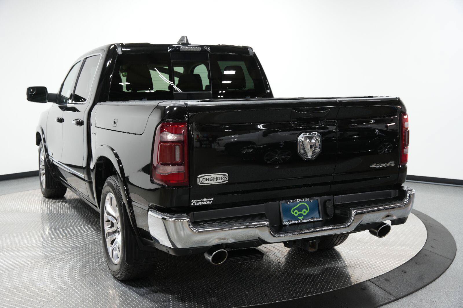 Used 2023 RAM 1500 Limited AWD/4WD image 9