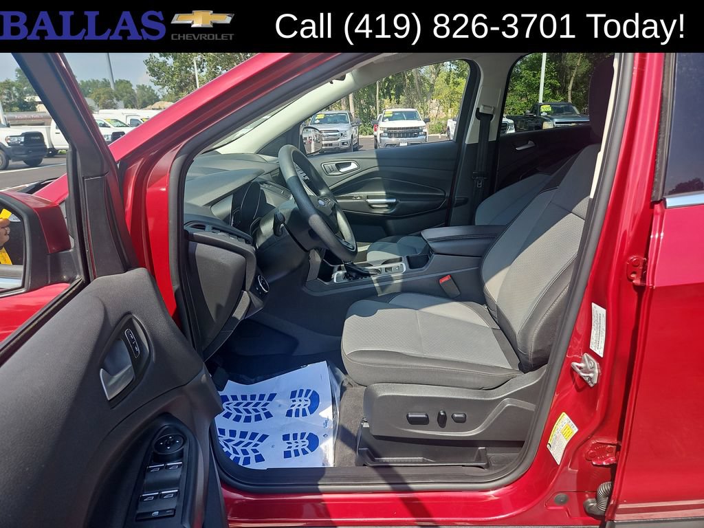 Used 2019 Ford Escape SE FWD image 9