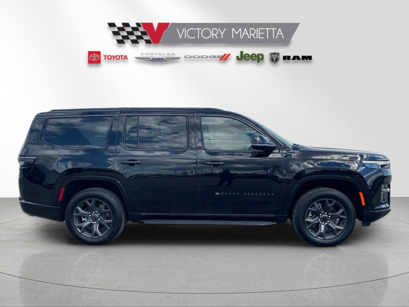 Used 2026 Jeep Grand Wagoneer Limited AWD/4WD image 6