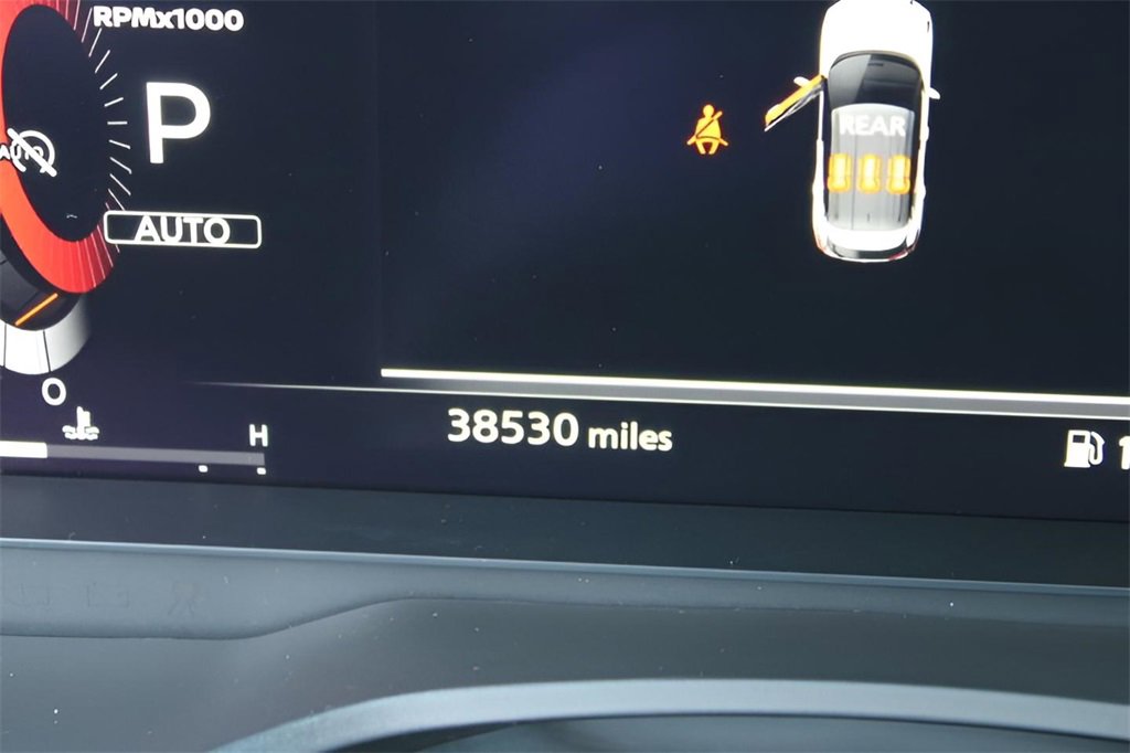 Used 2024 Nissan Rogue SL w/ SL Premium Package image 12